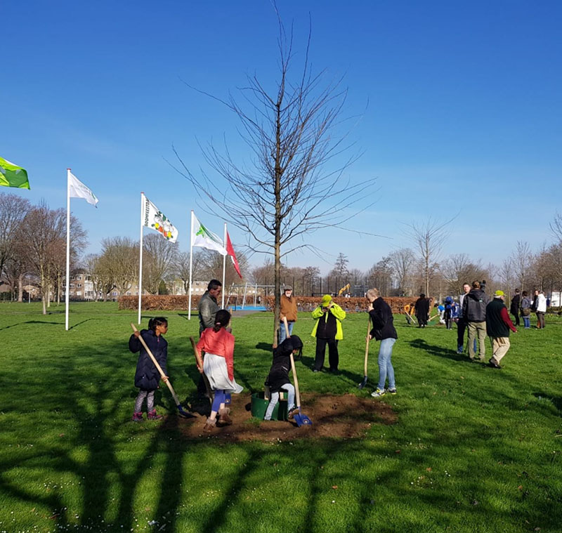 Boomplantdag Universiteit met de Buurt