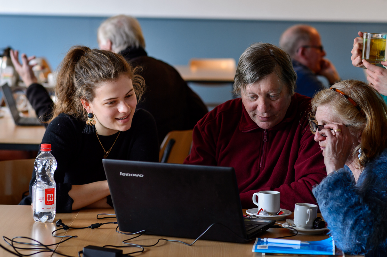 Students demystify computers for seniors