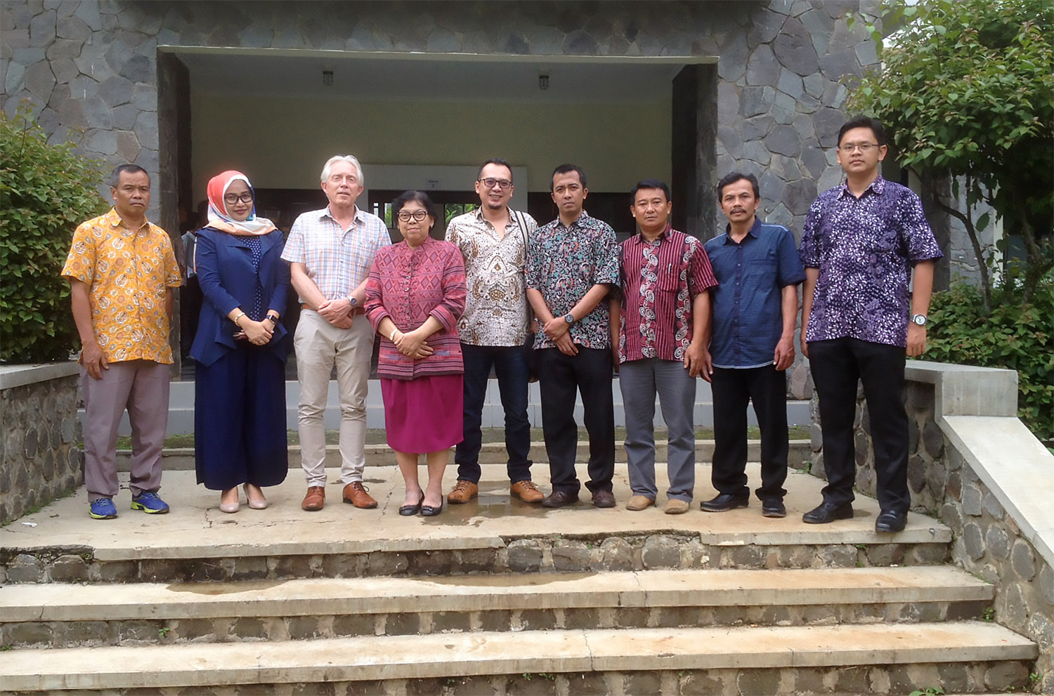 Dean Ibu Anan
