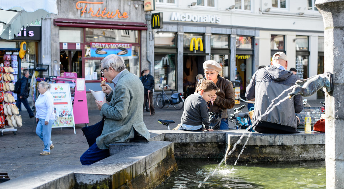 Life@UM carrousel img frietje Markt