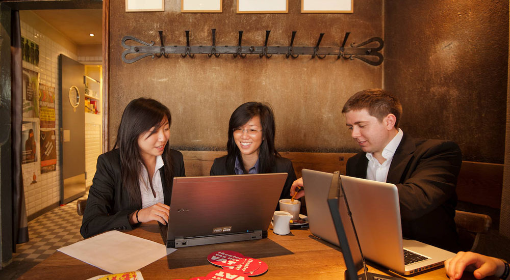 Students studying in café Tribunal, Tongersestraat Maastricht