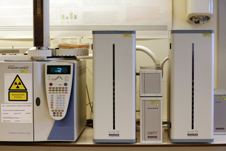 Thermal desorption gas chromatography-time-of flight mass spectrometry