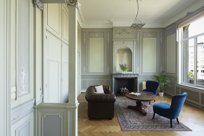 Blue Room