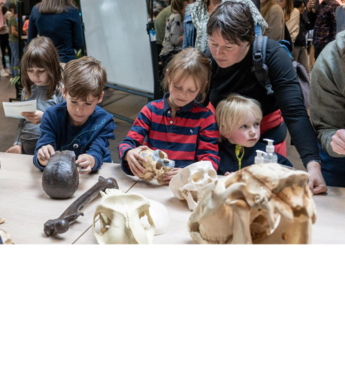 children at the Weekend of Science event