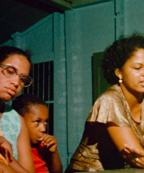 Oema foe Sranan – Women of Suriname