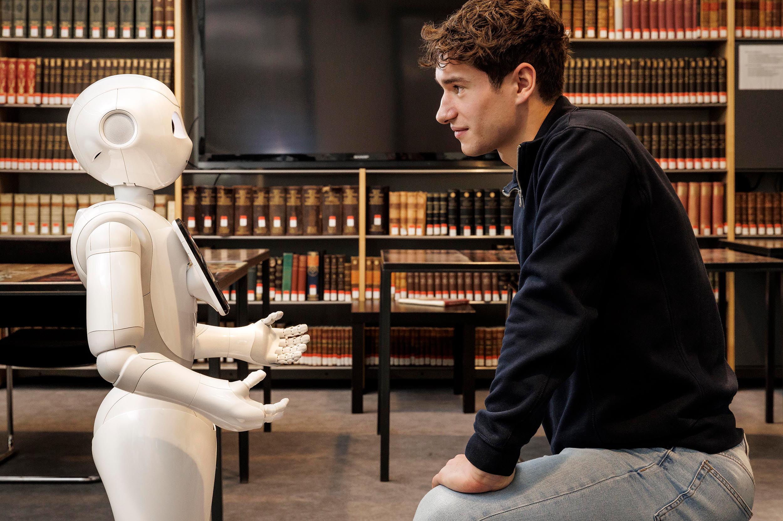 Pepper robot at the University Library