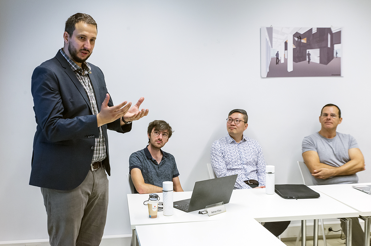 Nordine Es-Sadki teaching at UNU-MERIT