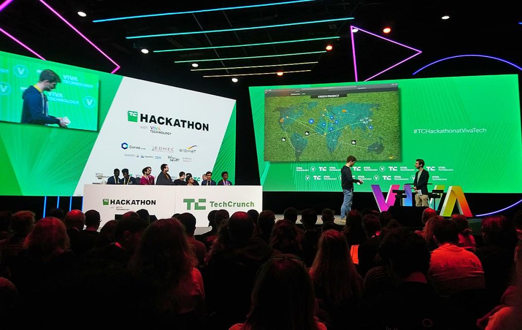 FSE students win the VivaTechnology Hackathon