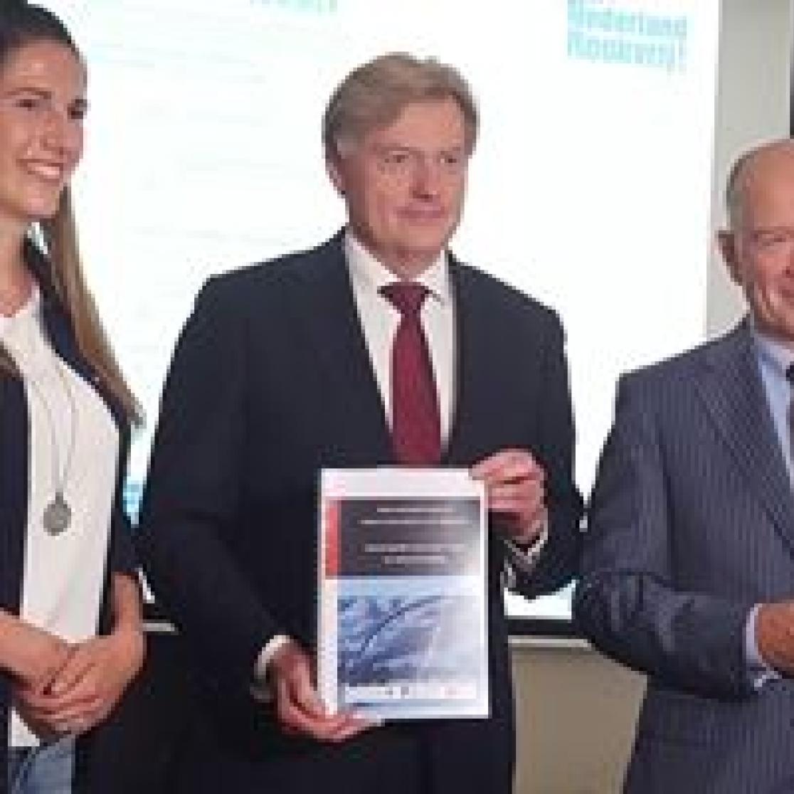 HSR_News_Maatschappeliijke kosten baten analyse van tabaksontmoediging - Aanbieden rapport