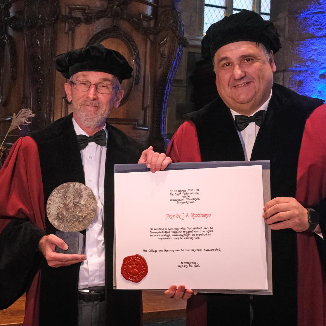Andre Knottnerus and Martin Paul 