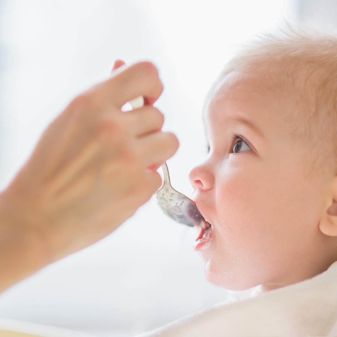 baby eating