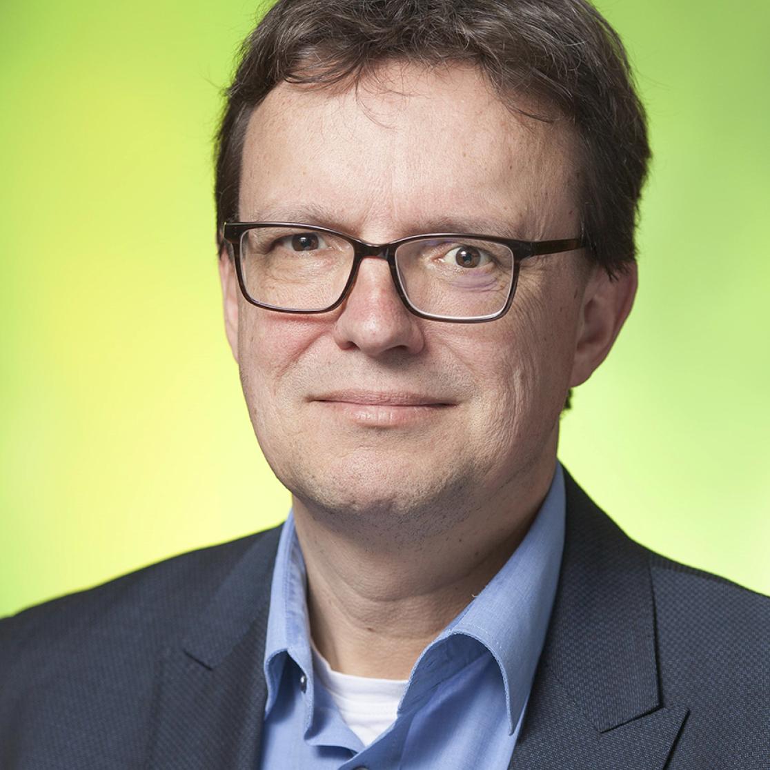 Professor Bart Vos