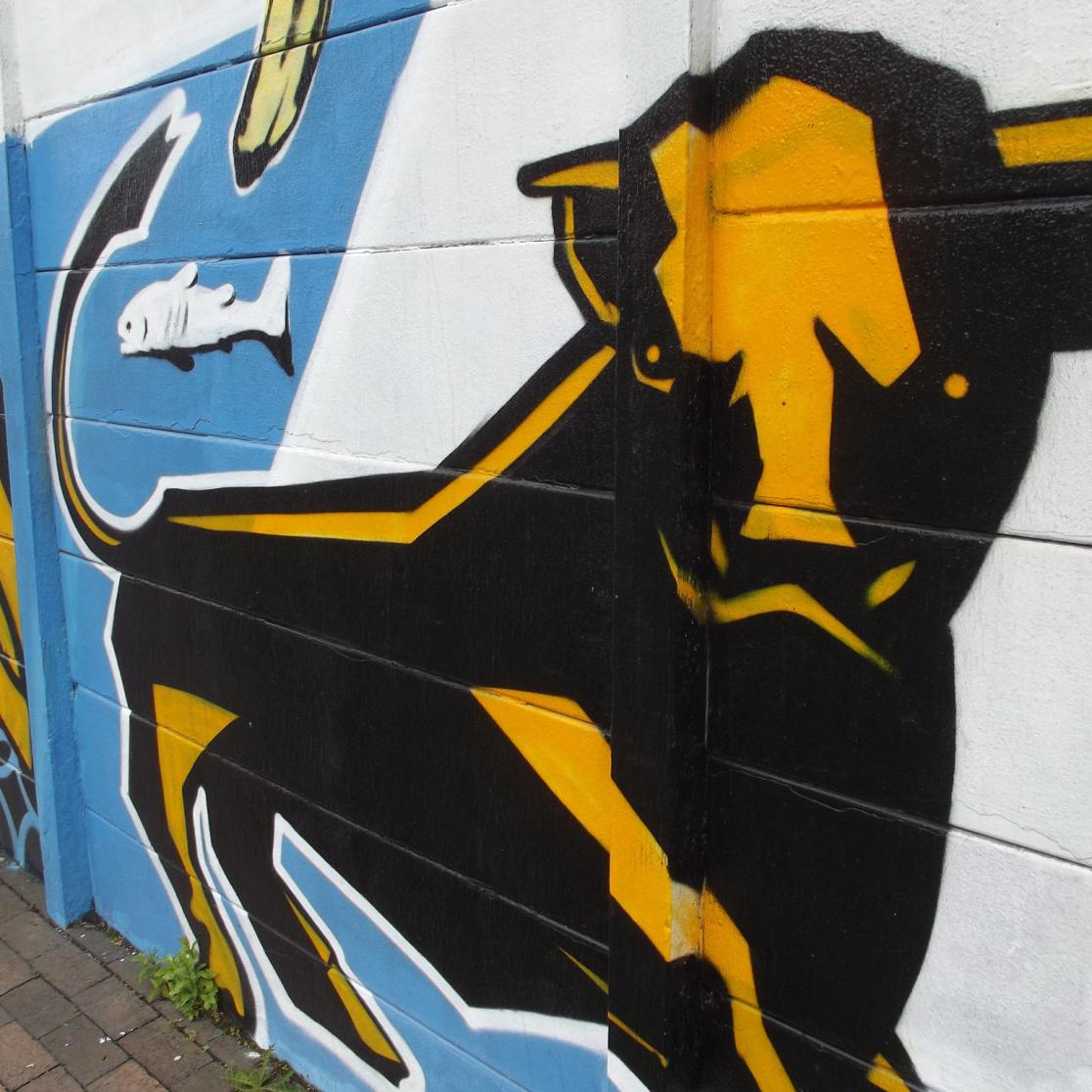 Brexit versus European Union_awkward partner_image of a bull