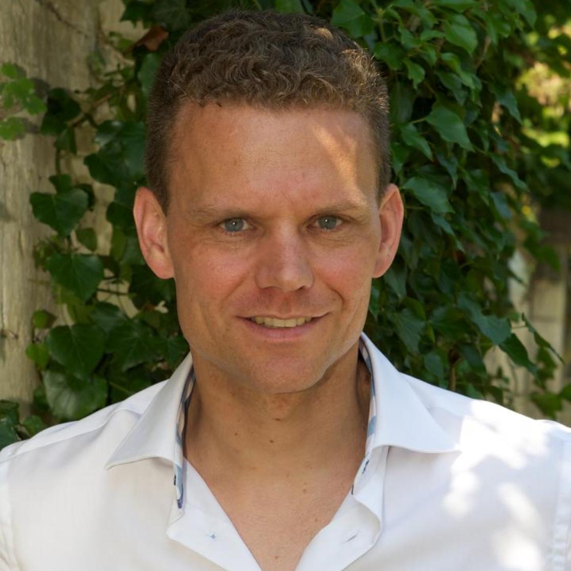 Cum Laude for Robert Willemsen