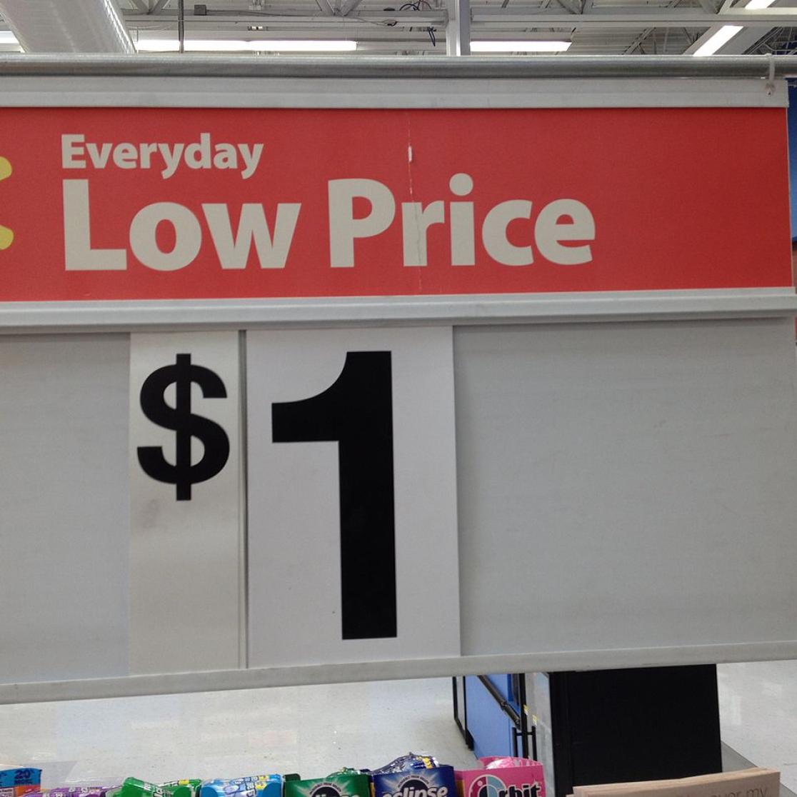 Bargain-hunters less likely to see staff as human, research finds