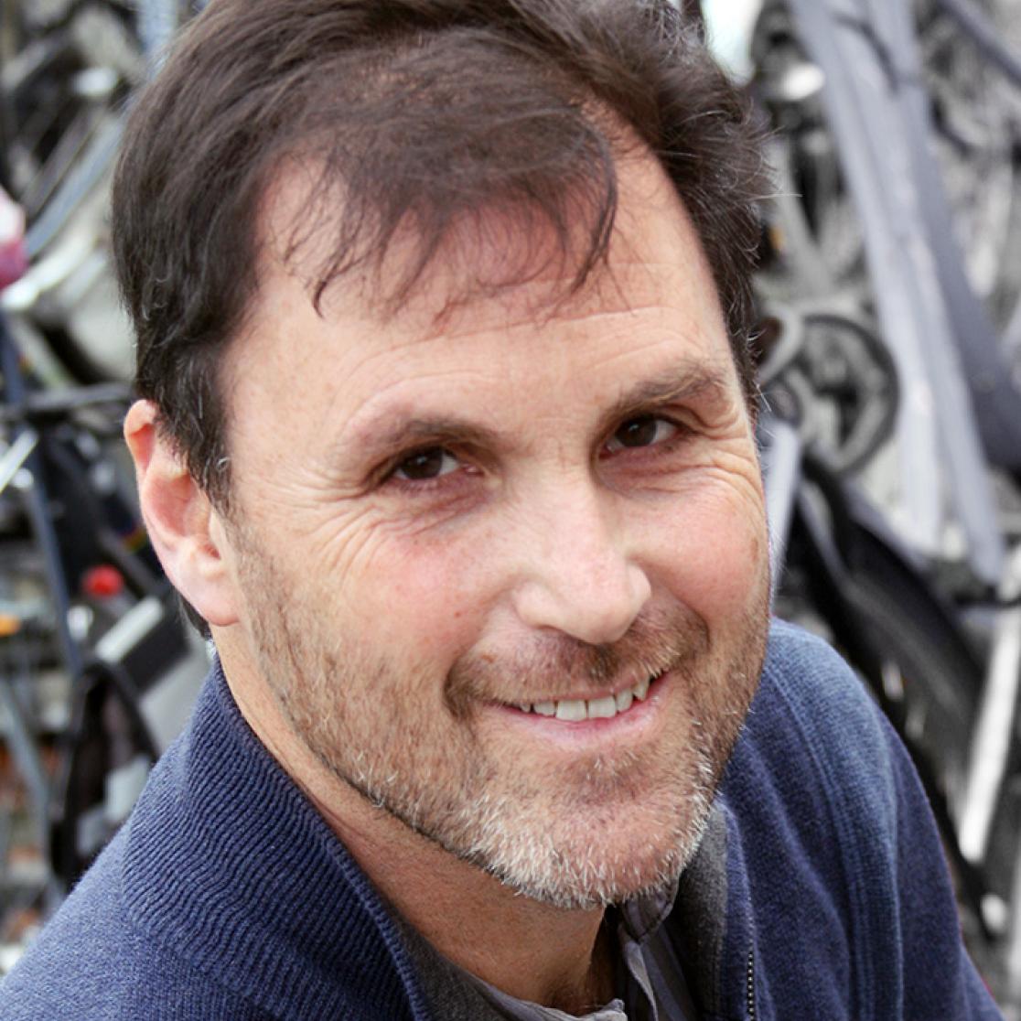 Dr David Bernstein
