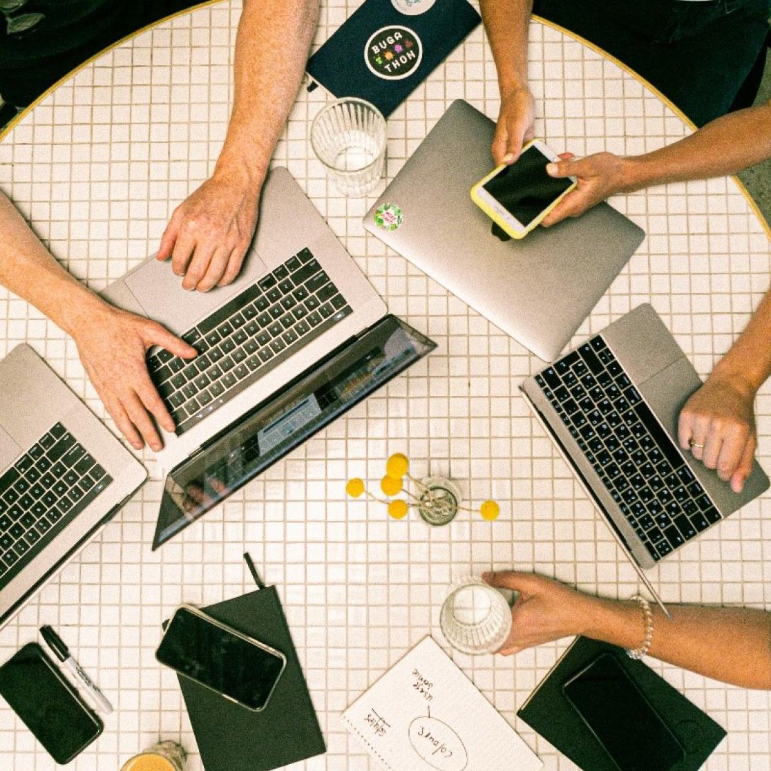 phonesandlaptops
