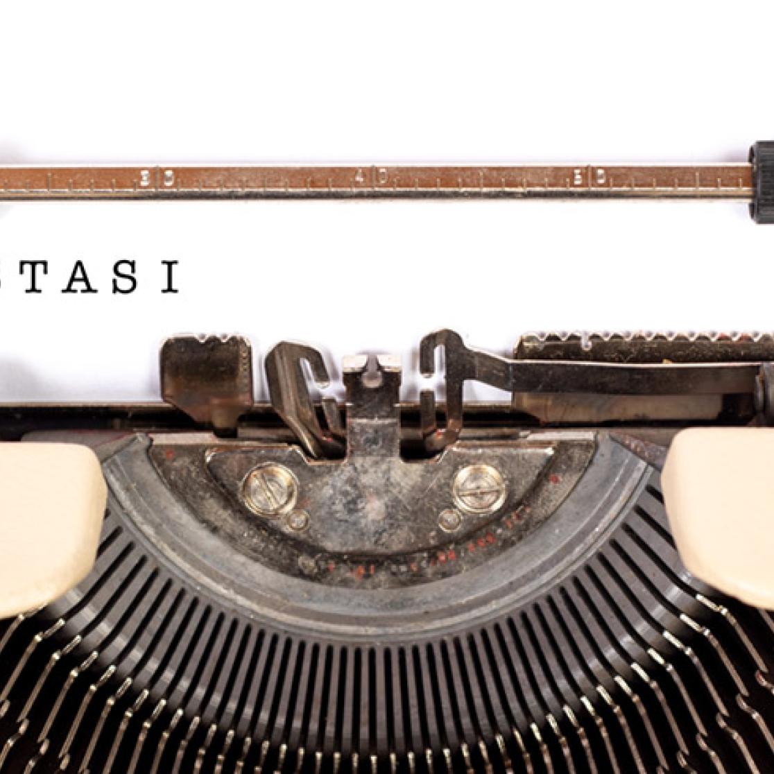 stasi typewriter - Marco Verch (trendingtopics) | CC – BY – 2.0