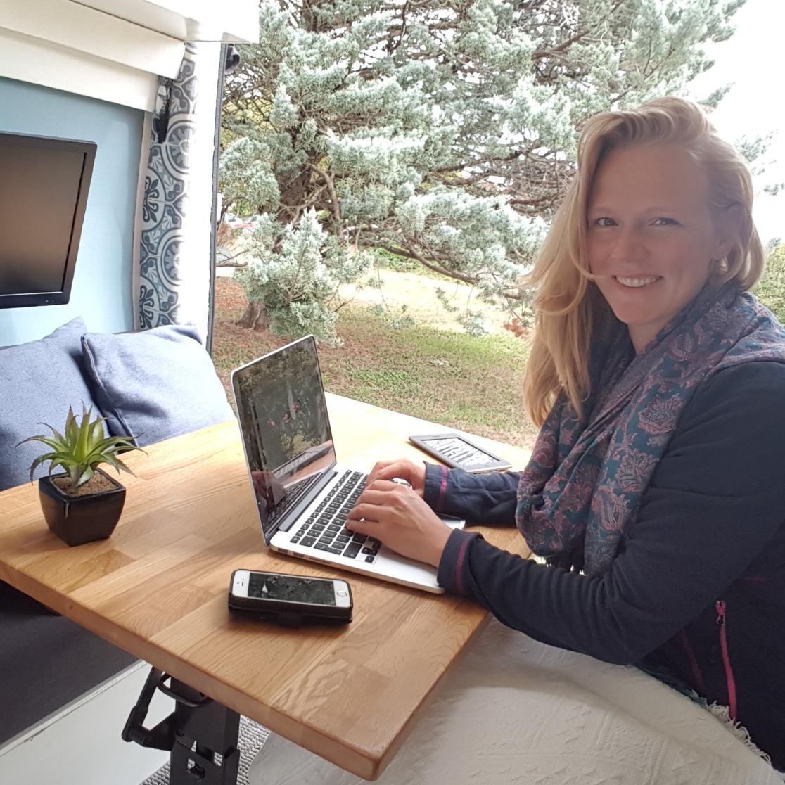 digital nomad Sabrina Bos