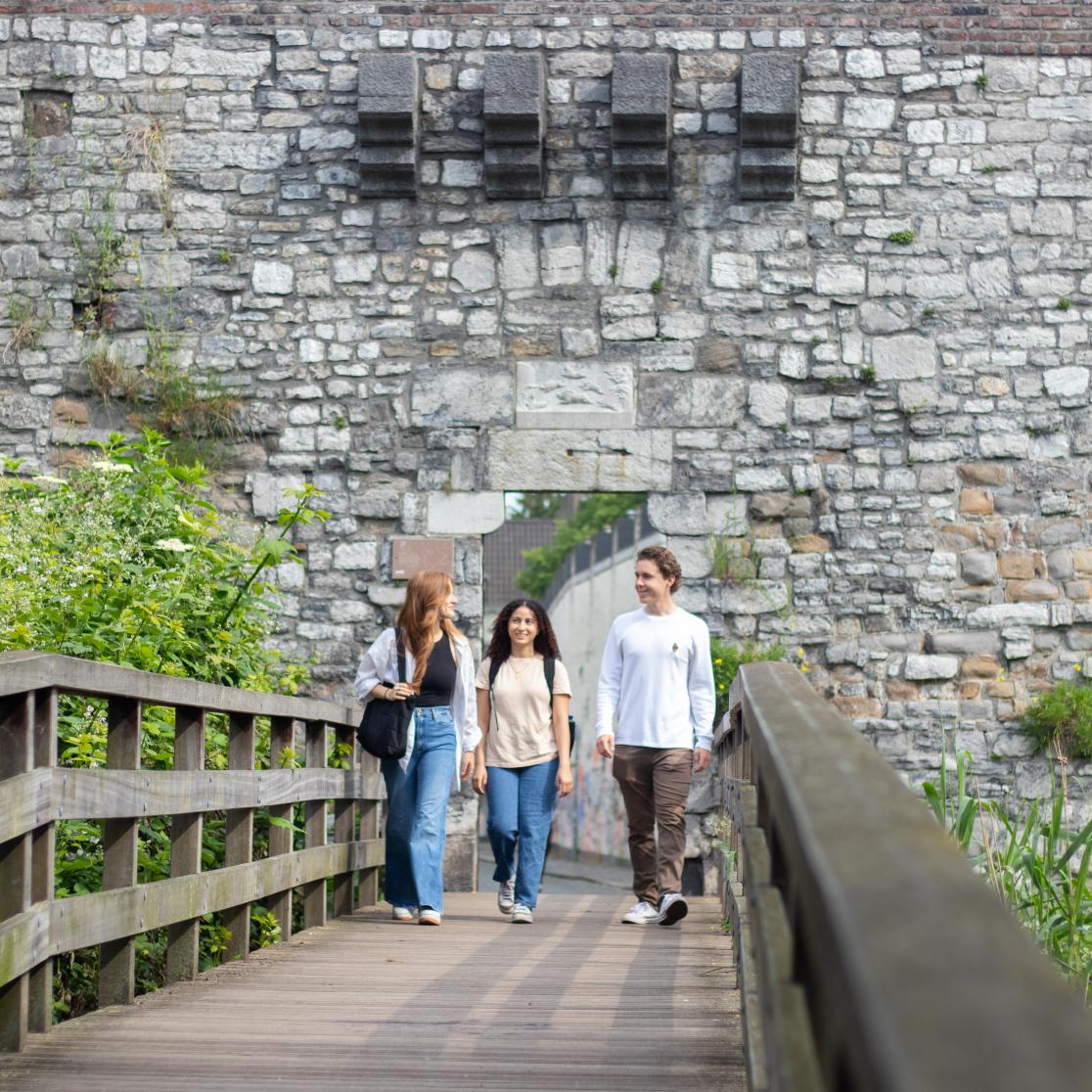 CES students at the city park in Maastricht in spring