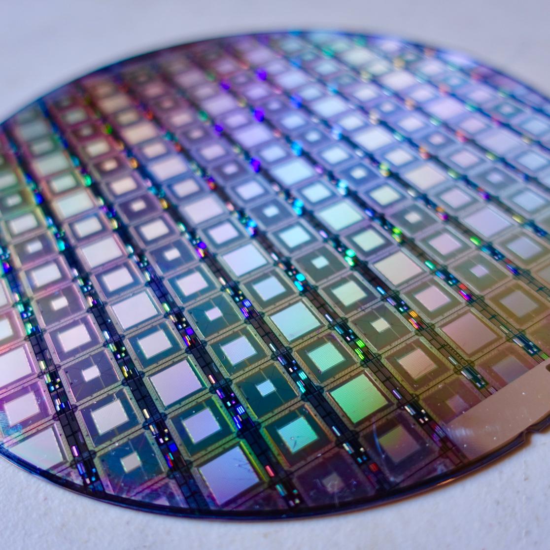 A Wafer of the Latest D-Wave Quantum Computers - Steve Jurvetson CC BY 2.0