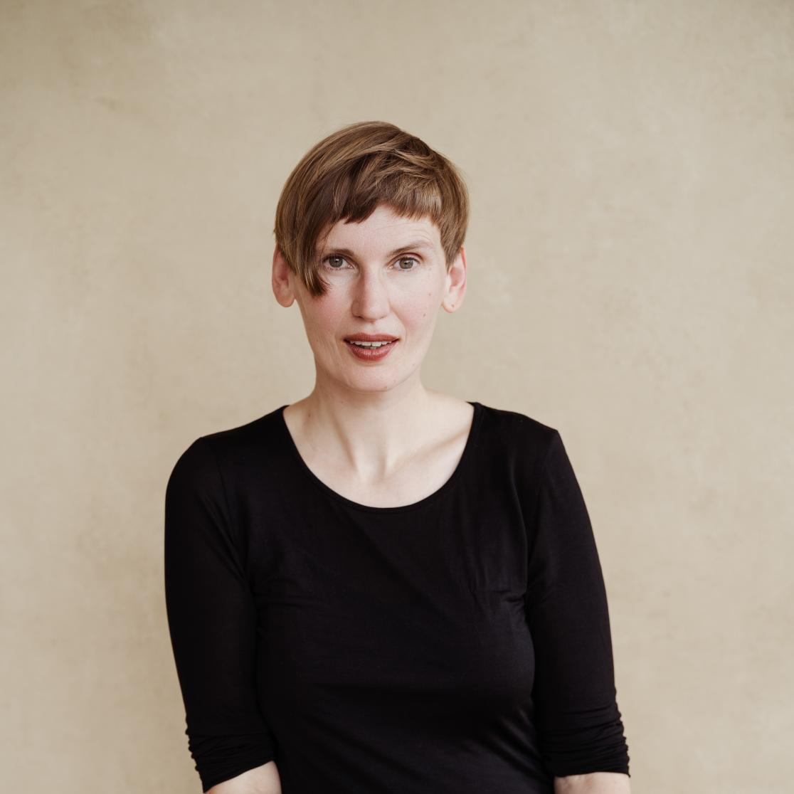 Eva von Redecker _ © Sophie Brand