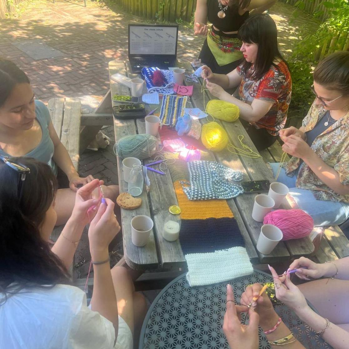 Cozy knitting event