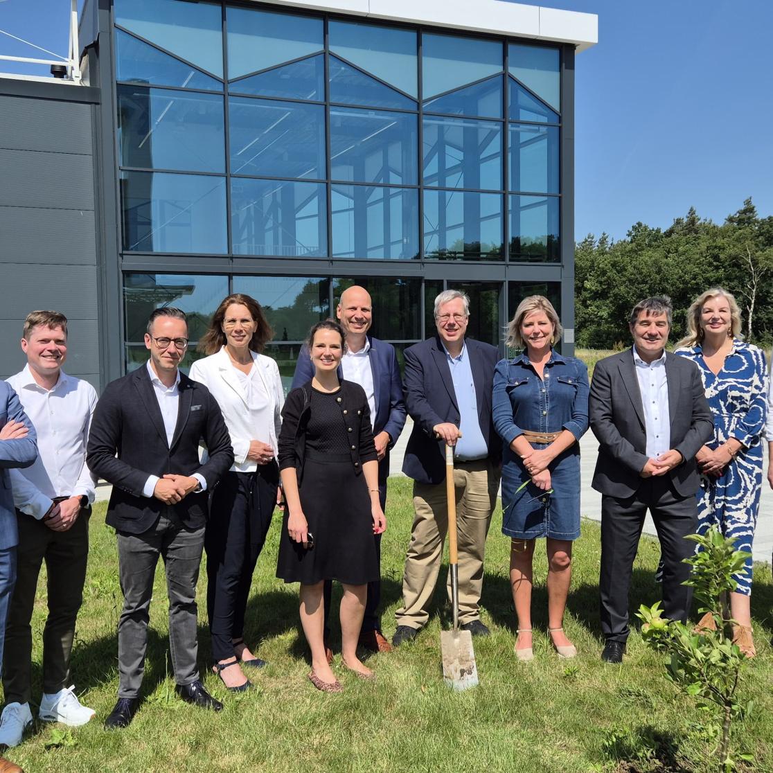 Board members and staff of HAS and UM at the freshly planted ‘collaboration tree’