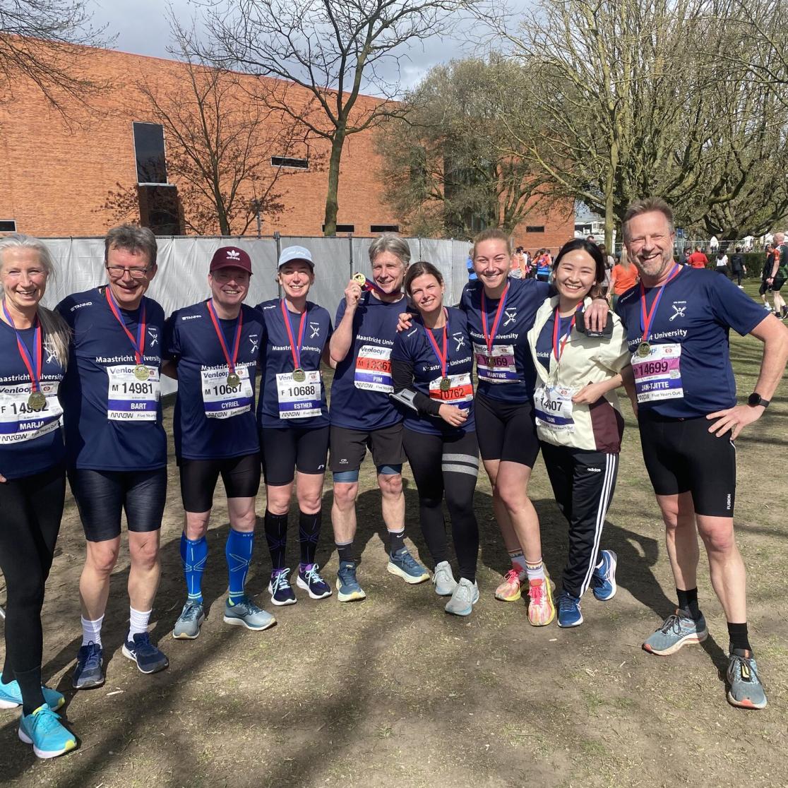 UM SPORTS - VENLOOP