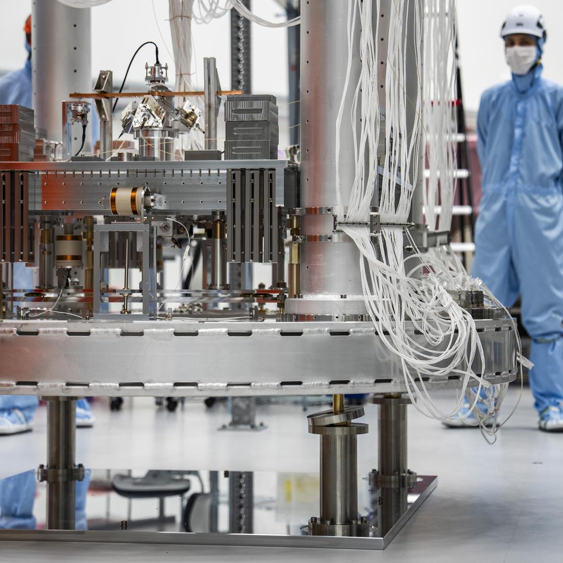 High tech work at the ETpathfinder inside the cleanroom