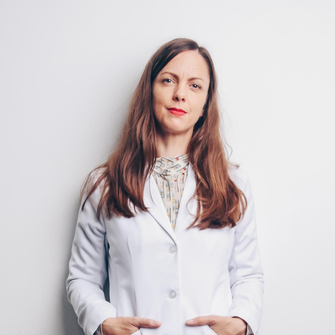Portretfoto Anna Harris
