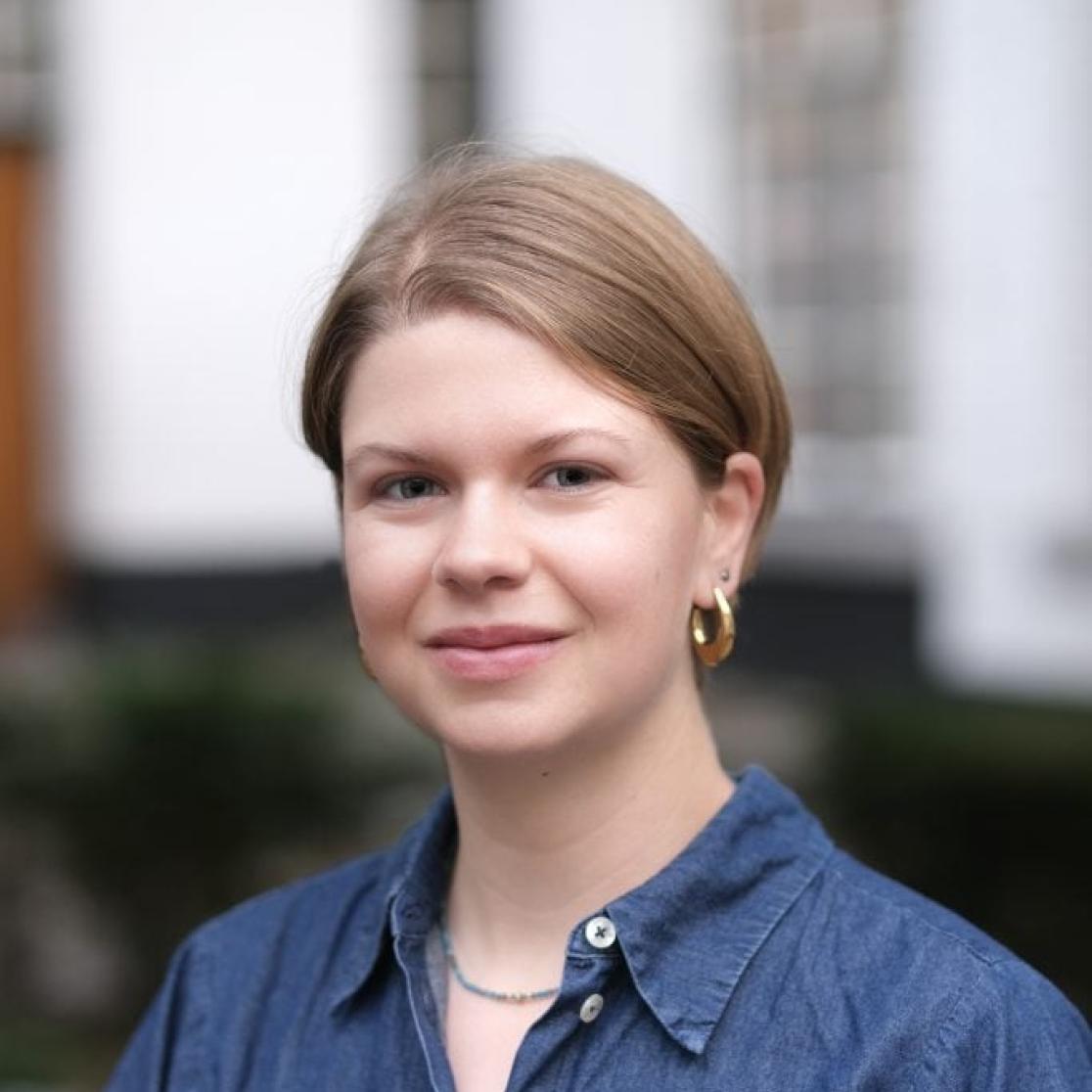 Portrait Julia van Zijl