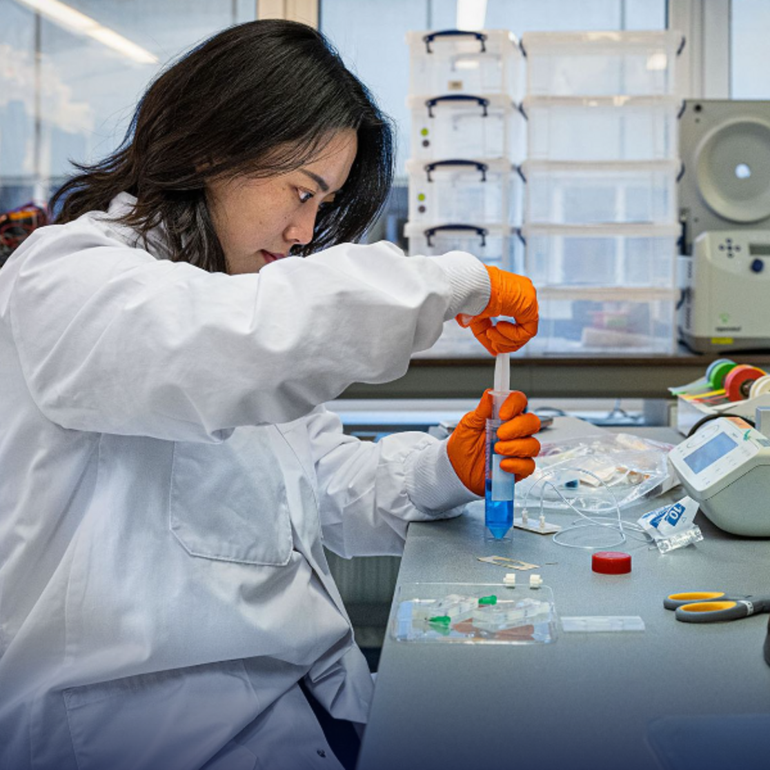 Woman working in a lab
