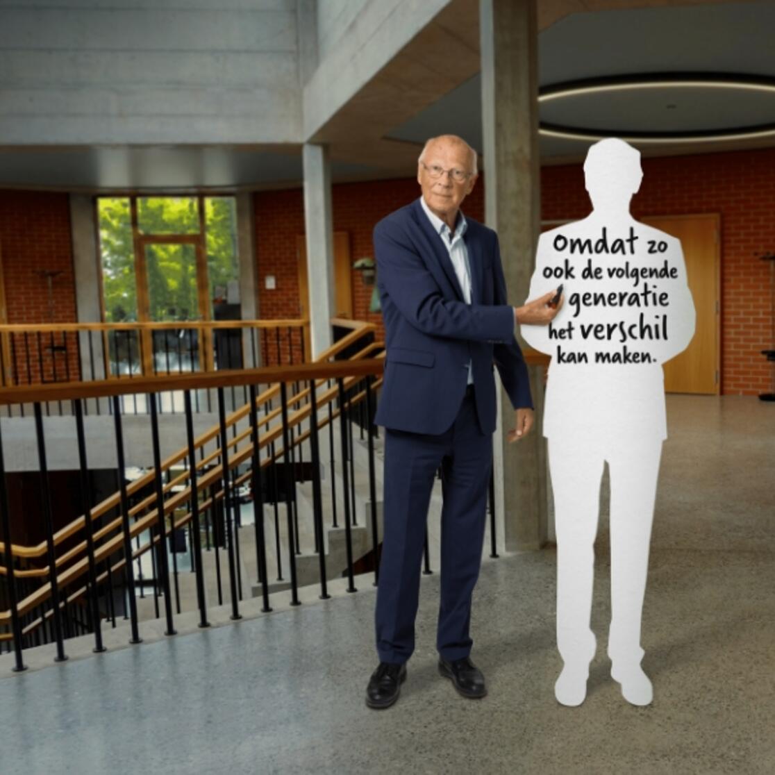 An older man in a suit gestures toward a white silhouette holding a sign with Dutch text: "omdat ook de volgende generatie het verschil kan maken"