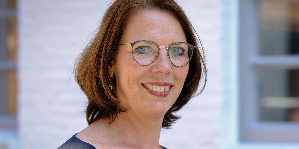 Manon Souren portrait