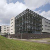 UNS 40 building