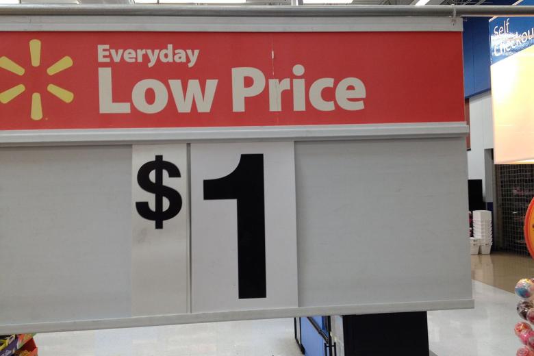 Bargain-hunters less likely to see staff as human, research finds