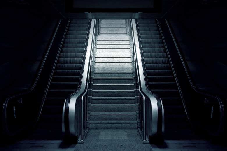 Escalator_blog on Polish rule of law_UM.jpg