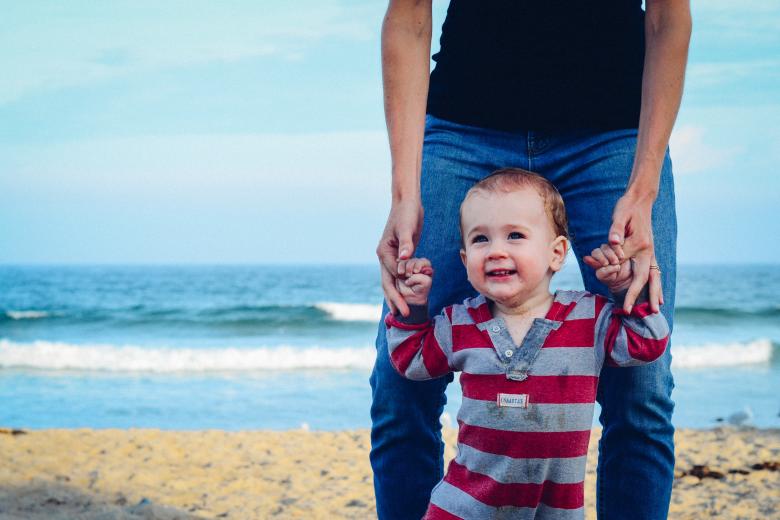 Course about growth and development: baby's first steps