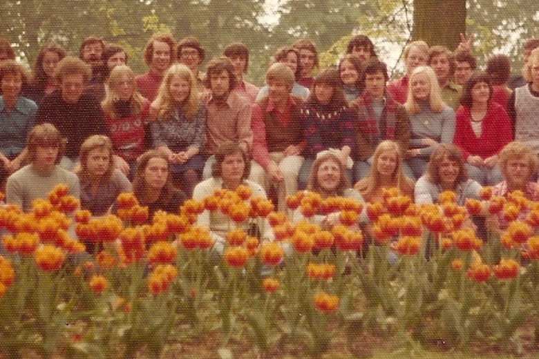First graduating class of Medicine 2
