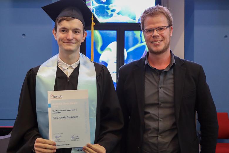 Felix Taschbach wins the MaCSBio Master Thesis Award