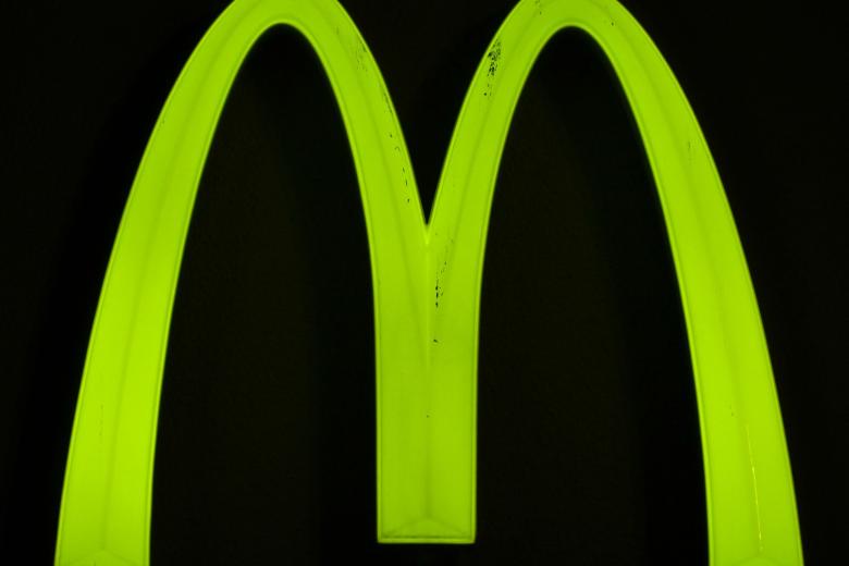 Name dropping in marketing - trademark