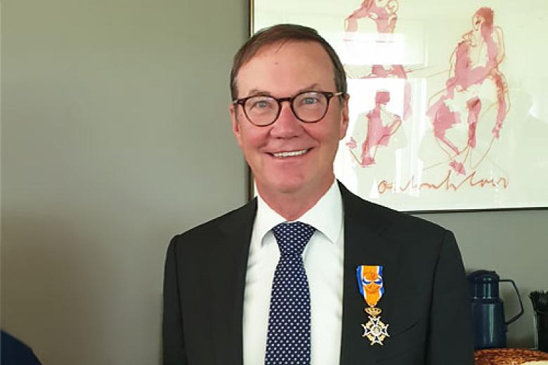 Jan Nijhuis onderscheiden