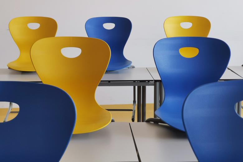 School stoelen 