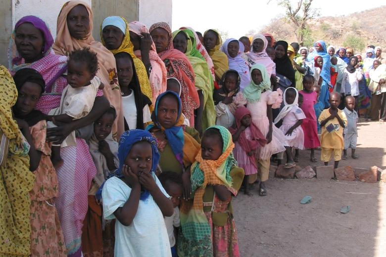 Picture of women and children in Africa