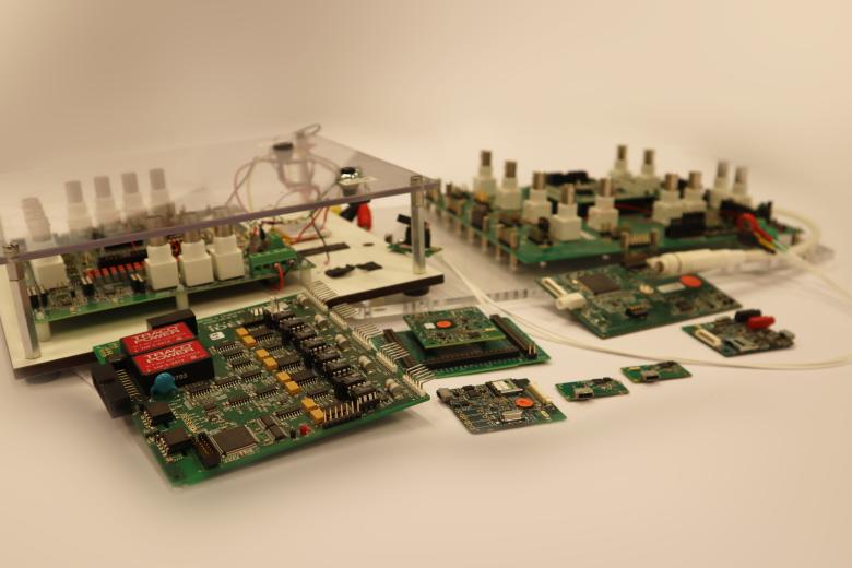 mox data acquisition platform