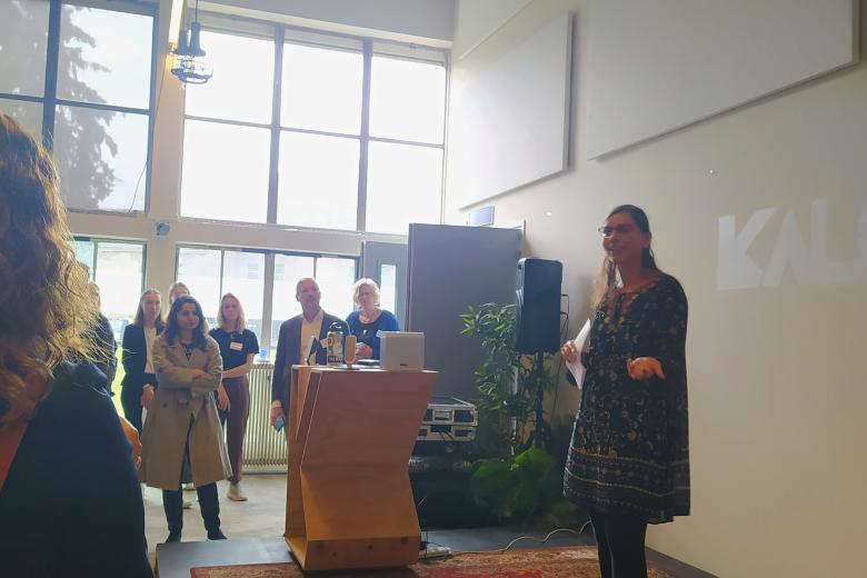 Mini Lecture by Laura Niessen