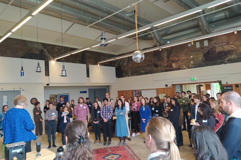 crowd during the network meeting