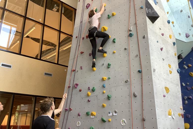 HRM-CLIMBING-1