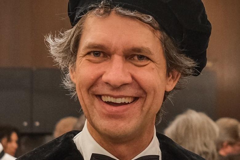 In Memoriam Raimond Ravelli